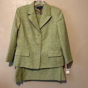 Evan Picone size 16 lime green patterned business career skirt suit